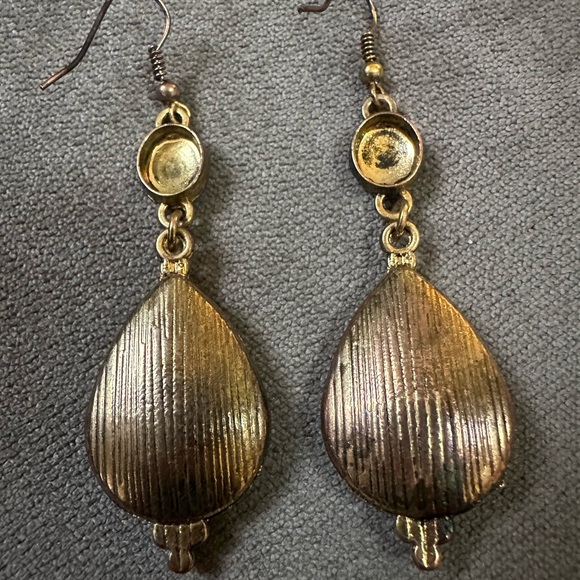 Rhinestone Pierced Earrings - Picture 3 of 4